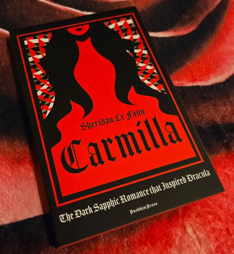 Carmilla, by Sheridan Le Fanu (softback, english edition)