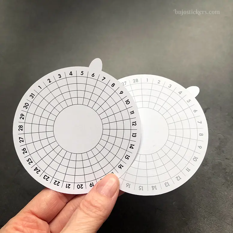 Circle tracker 03 • Black or Grey