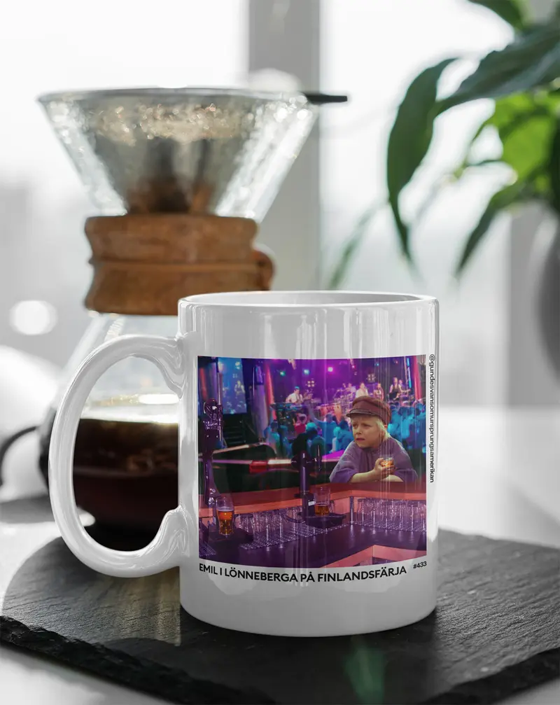 Emil i Lönneberga på finlandsfärja (#433) - Mugg