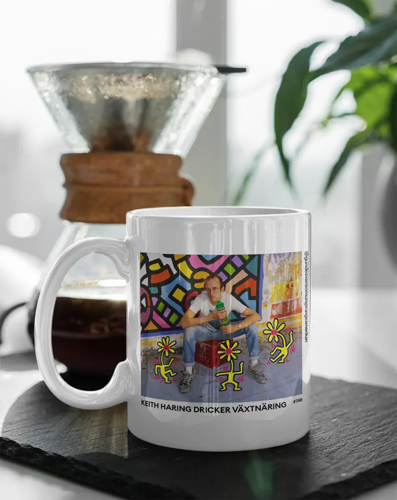 Keith Haring dricker växtnäring (#746) - Mugg