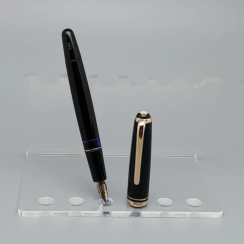 Montblanc 252 Black GT Fountain pen