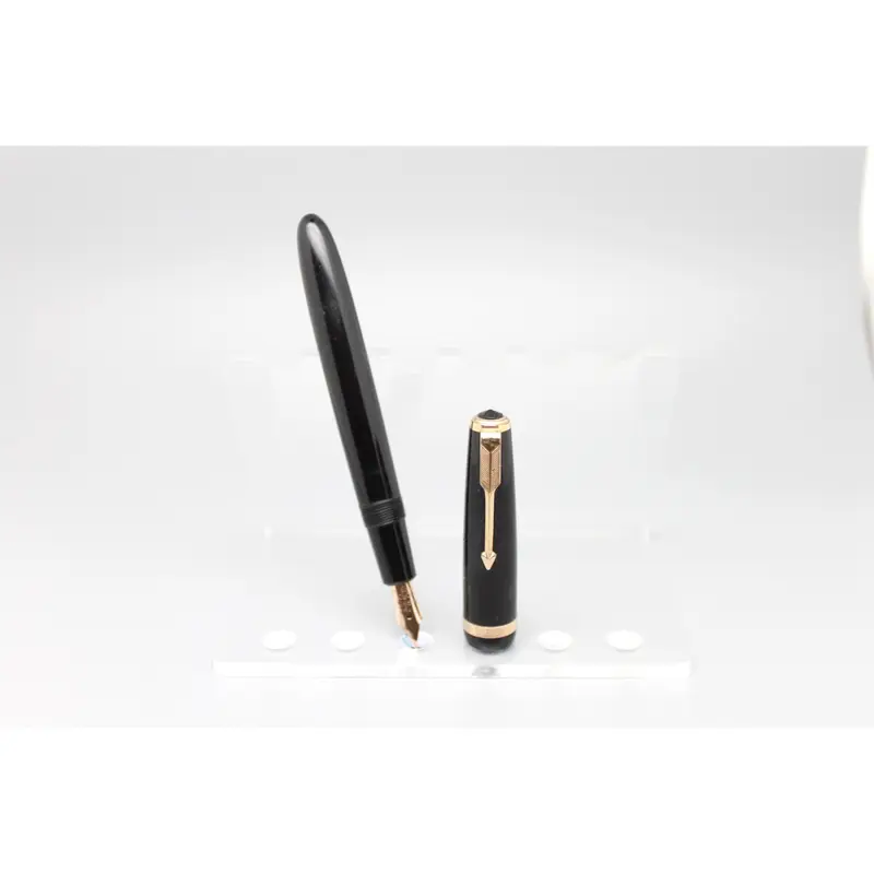 New Parker Duofold Black GT Fountain pen