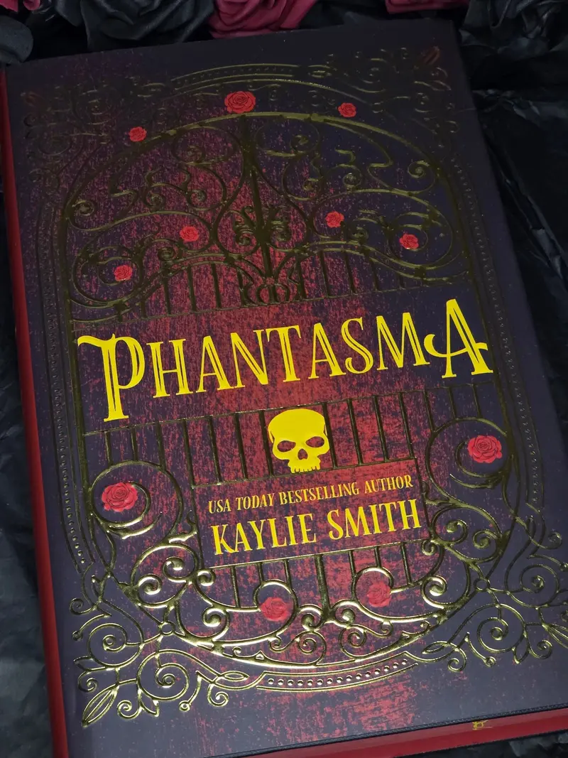 Phantasma (Wicked Games #1) (Deluxe Edition), by Kaylie Smith (hardback, english edition)