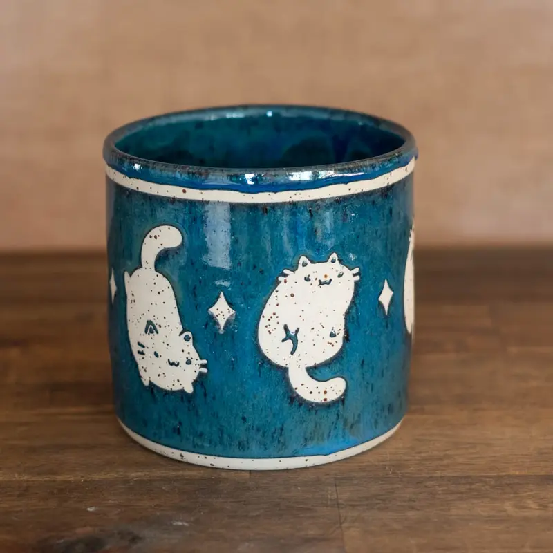 Planter pot (medium) - Luna Cats, no. 16