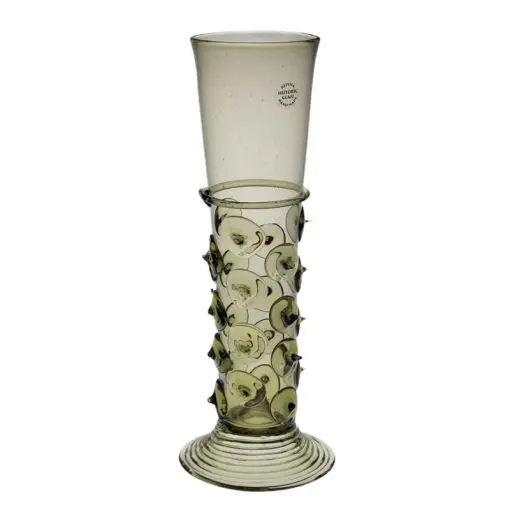 Pokal med noppor, Böhmen