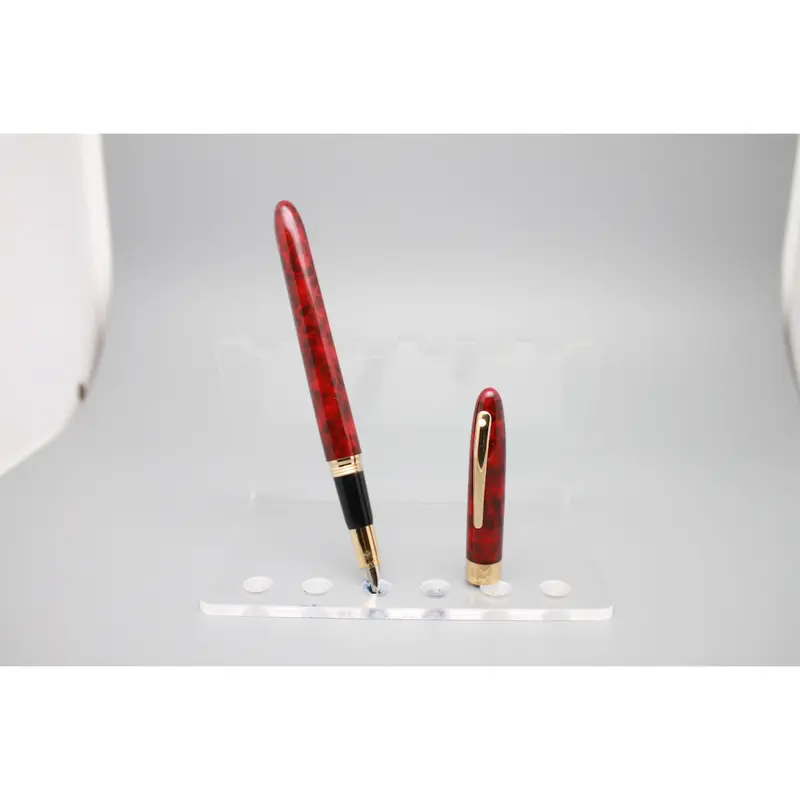 Sheaffer Crest Red marble GT 18k Fountain pen