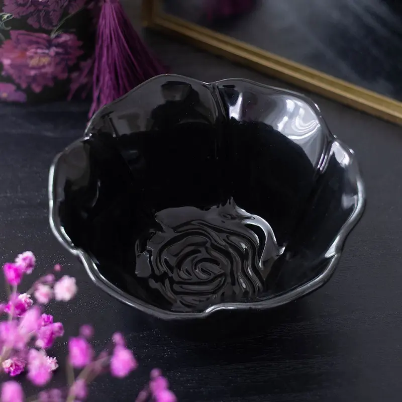 Smyckesfat med svart ros - Mörk romantik