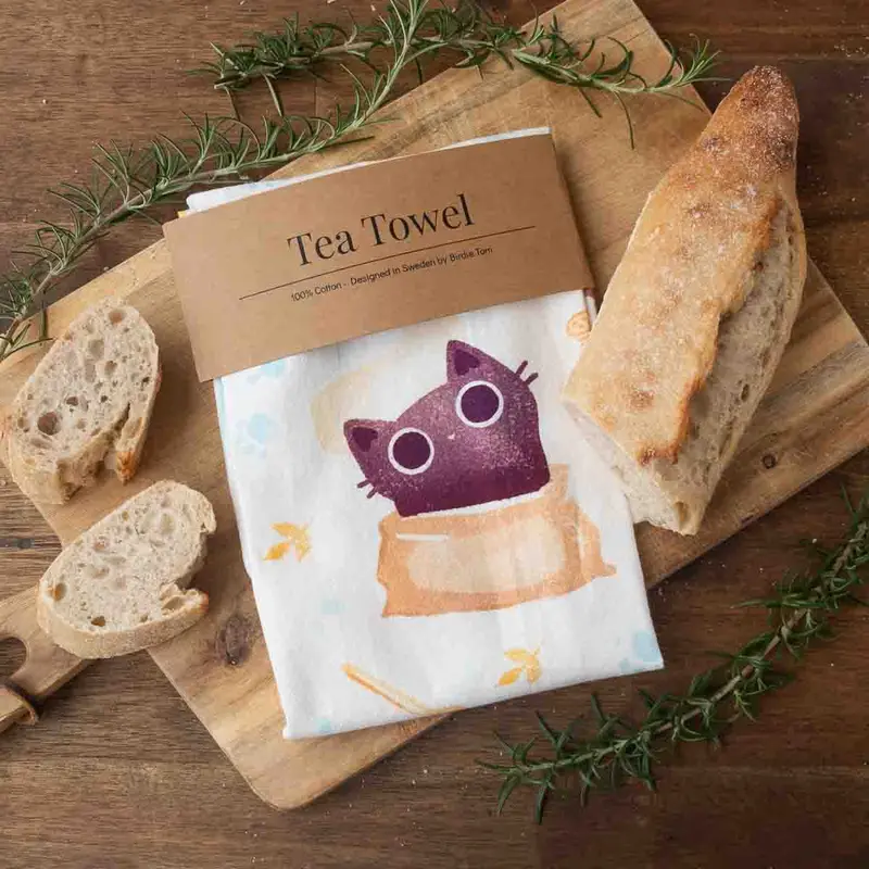 Tea towel - Little cat bakers