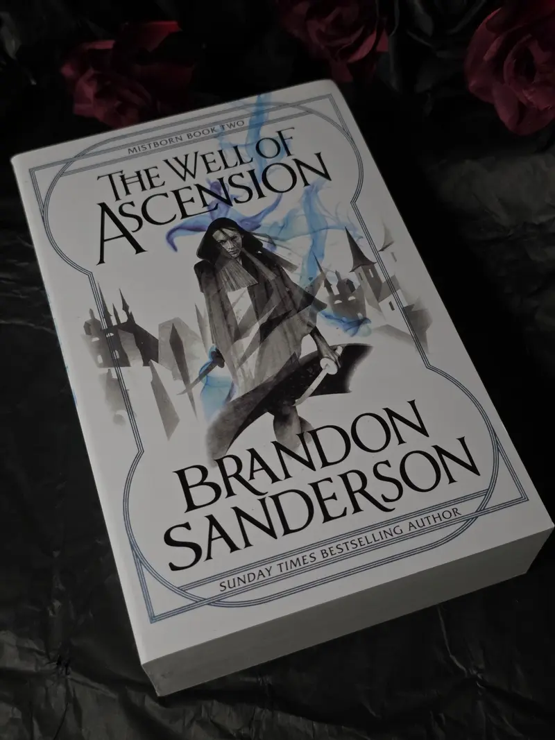 The Well of Ascension (Mistborn #2), Brandon Sanderson (softback, english edition)