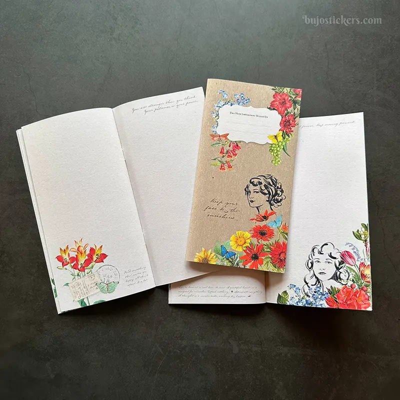 Traveler's Notebook – Regular size – Flora Vintage – All pages unique!
