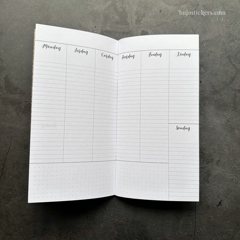 Traveler's Notebook – Regular size – Svensk vertikal veckokalender 🇸🇪