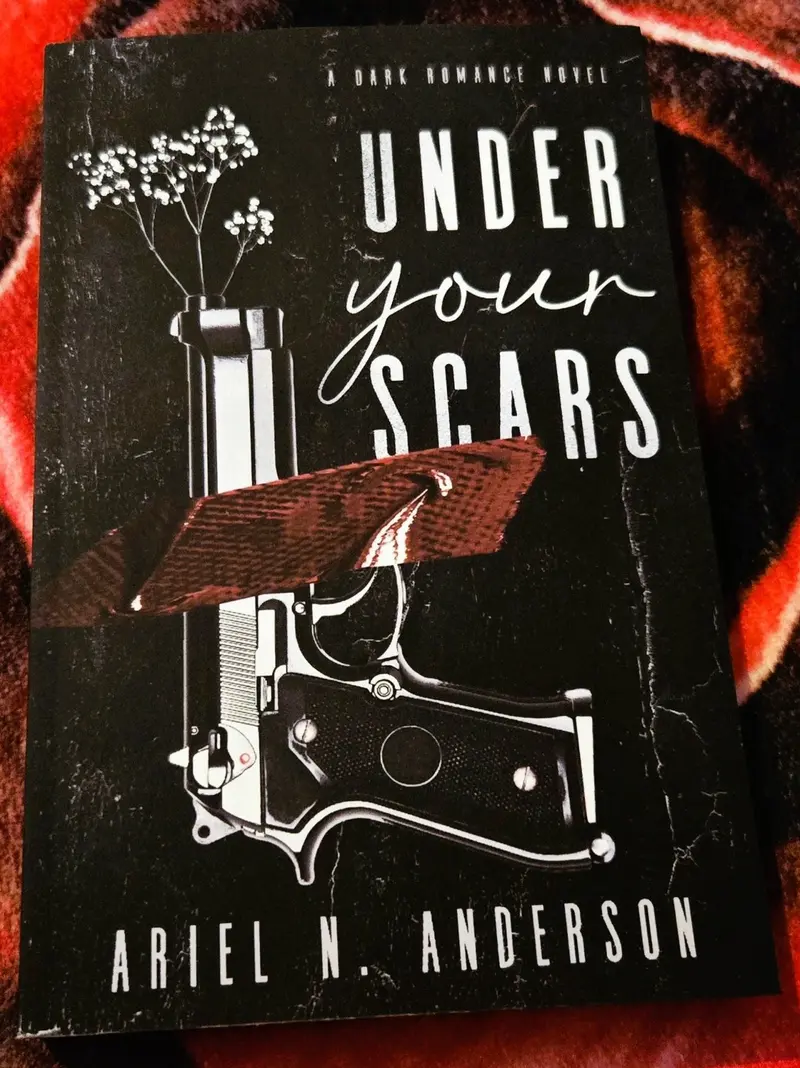 Under Your Scars (Under Your Scars #1), by Ariel N. Anderson (softback, english edition)